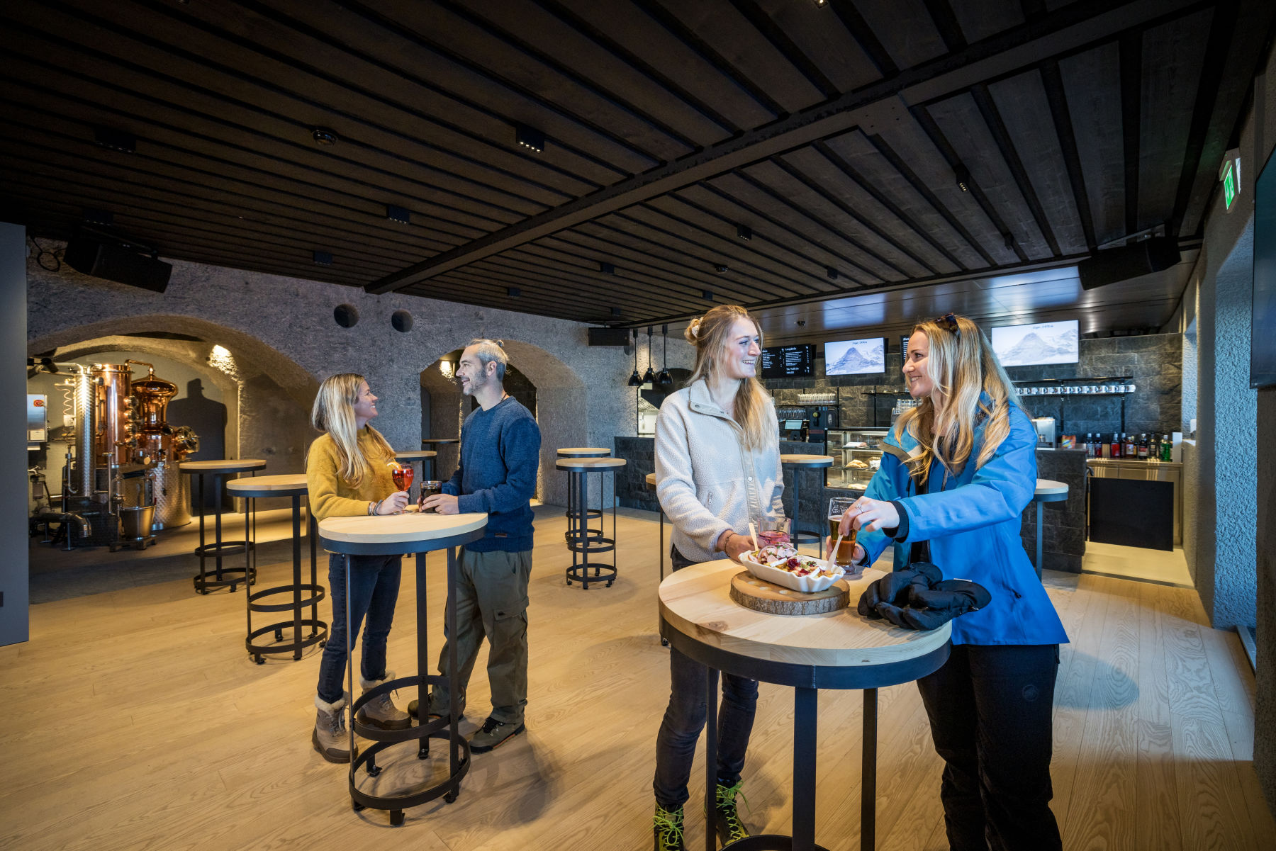 The Wall Bar | Eigergletscher Jungfrauregion